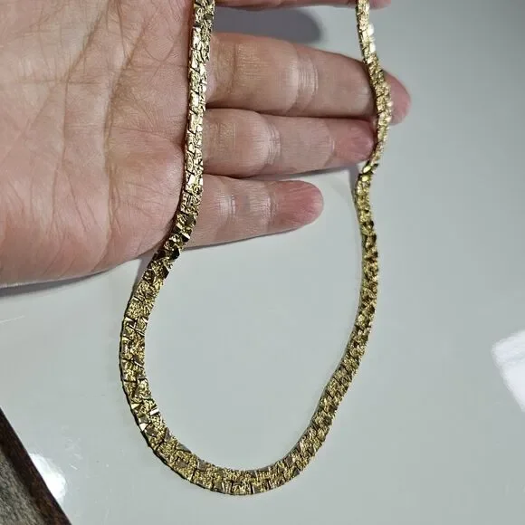 Vintage Trifari Gold Tone Thick Chunky Necklace 24" - Picture 4 of 15